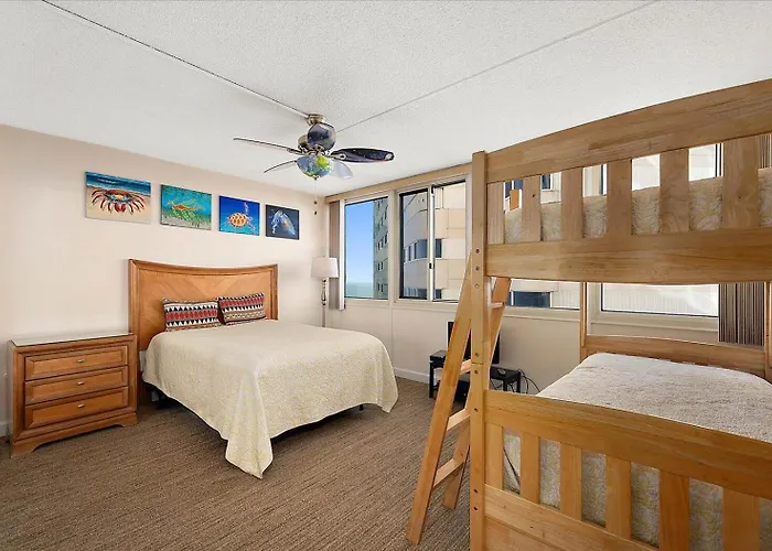 3 Bedroom Direct Oceanfront In Quay With Indoor & Outdoor Pools! Сasa de vacaciones *