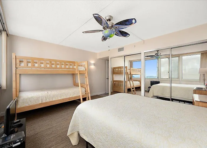 3 Bedroom Direct Oceanfront In Quay With Indoor & Outdoor Pools! Ocean City