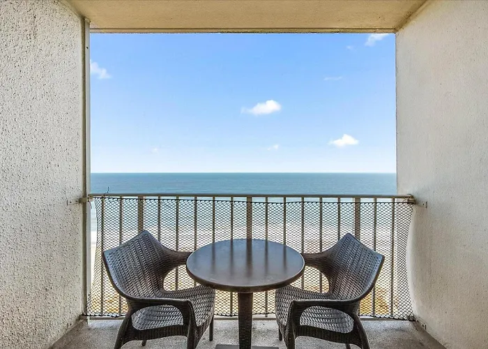 3 Bedroom Direct Oceanfront In Quay With Indoor & Outdoor Pools!