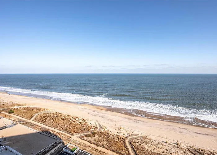 3 Bedroom Direct Oceanfront In Quay With Indoor & Outdoor Pools! Сasa de vacaciones
