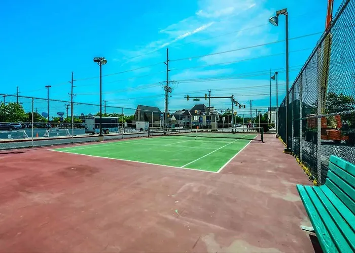 3 Bedroom Direct Oceanfront In Quay With Indoor & Outdoor Pools! * Ocean City